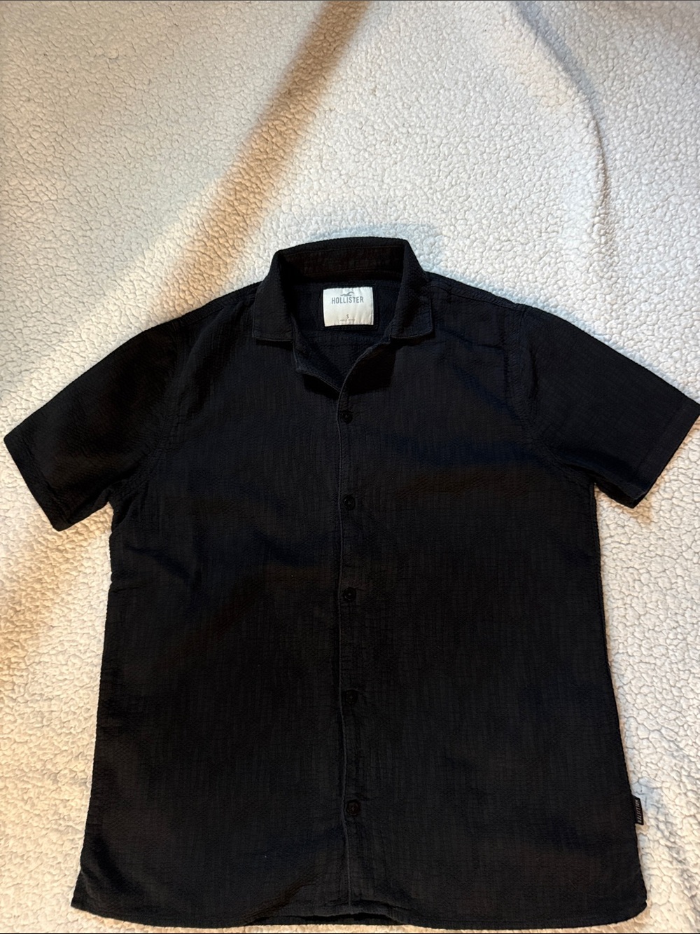 Hollister Men's Short Sleeve Button-Down Shirt - Black